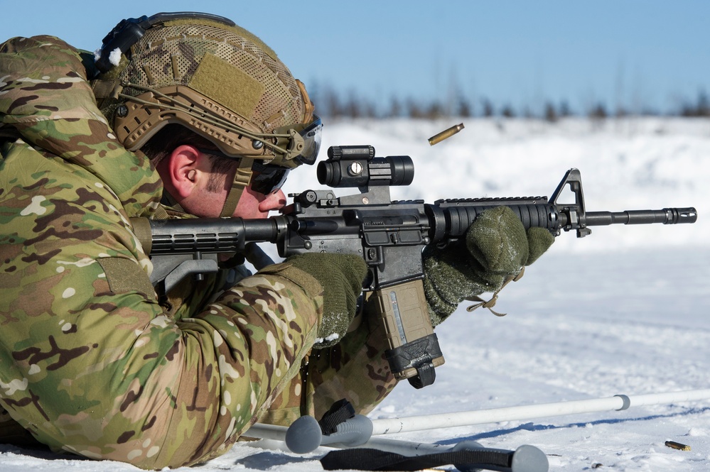 3rd Air Support Operations Squadron conduct Arctic live-fire training