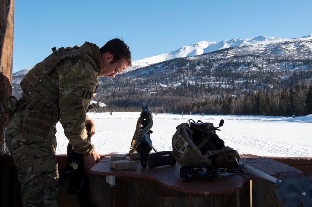 3rd Air Support Operations Squadron conduct Arctic live-fire training