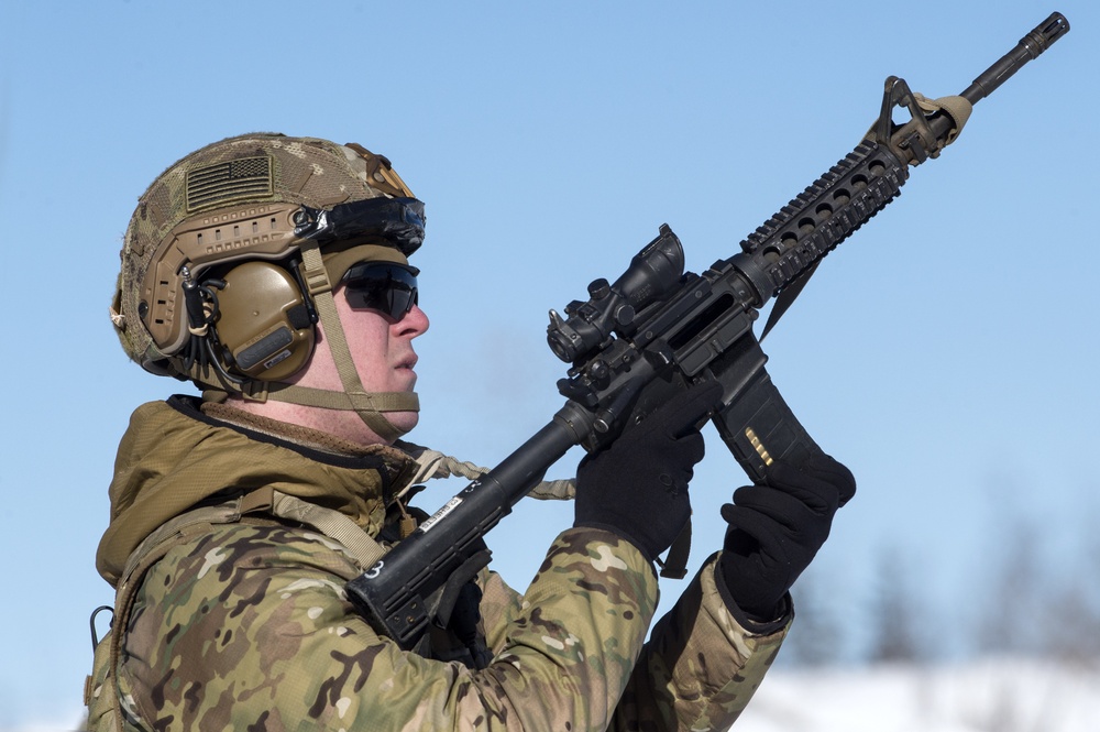 3rd Air Support Operations Squadron conduct Arctic live-fire training