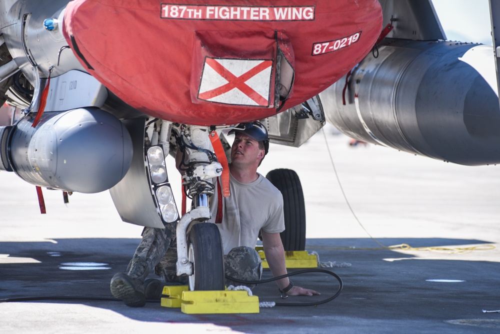 187th Fighter Wing maintainers during Red Flag 17-2