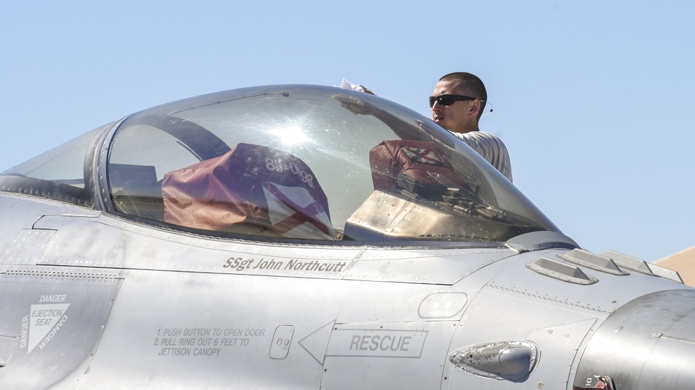 187th Fighter Wing maintainers during Red Flag 17-2