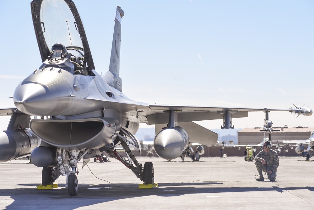 187th Fighter Wing maintainers during Red Flag 17-2