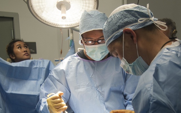 RDML O'Connor visits Strategic Operations, Inc.