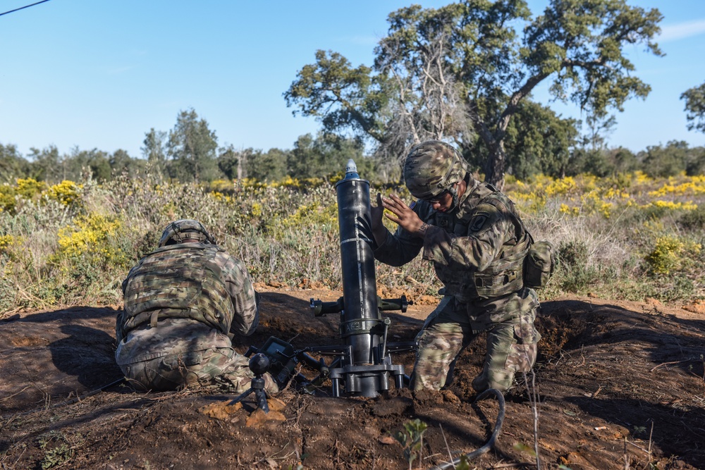 Mortars thunder down fire in Real Thaw