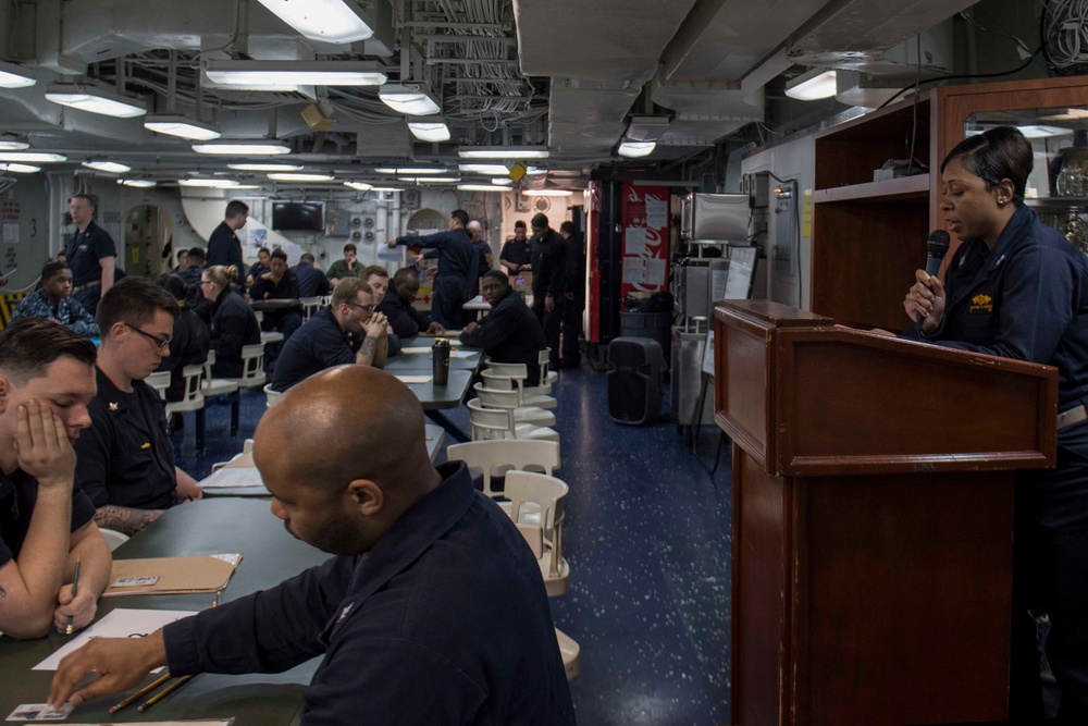 USS Bonhomme Richard's Administration Officer Provides Instructions to E-5 Advancement Candidates.
