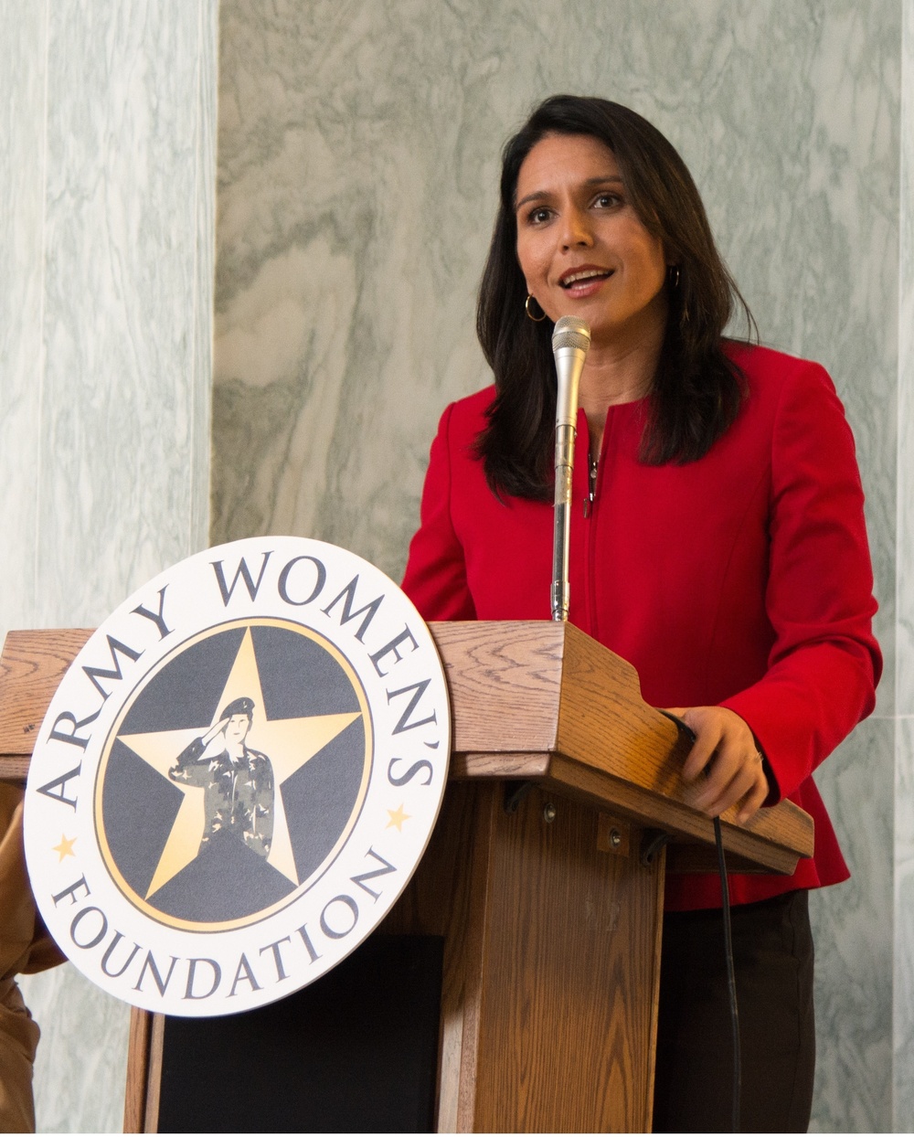 Hawaii Congresswoman Speaks at Army Women's Hall of Fame Induction