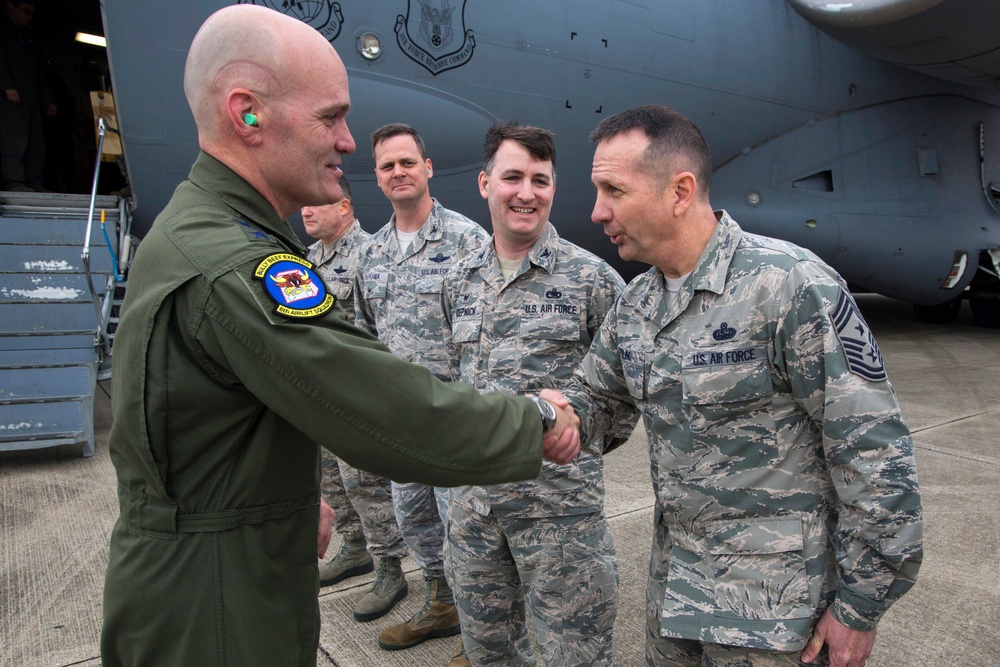 General Everhart visits CRTC