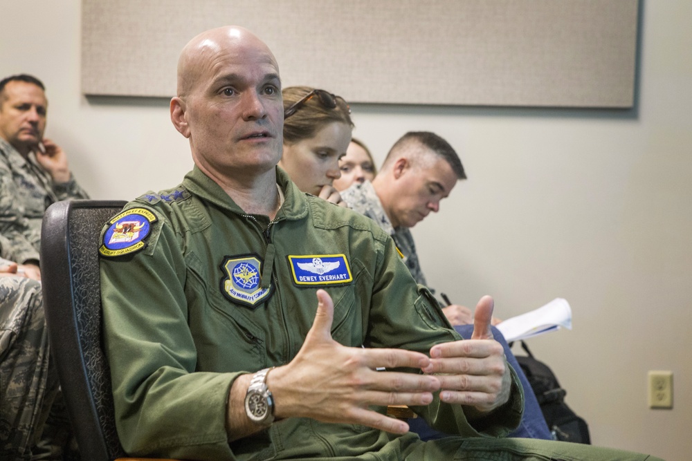 General Everhart visits CRTC