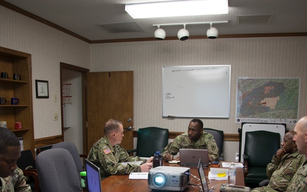 South Carolina National Guard and active component Signal commanders discuss sustainable readiness