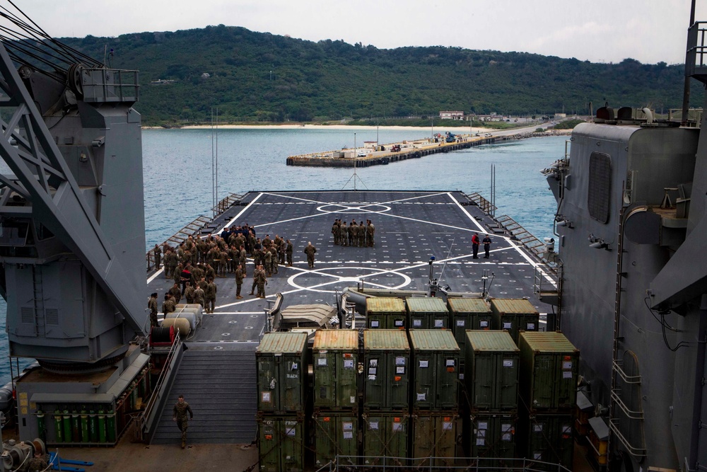 USS Ashland departs with 31st MEU elements
