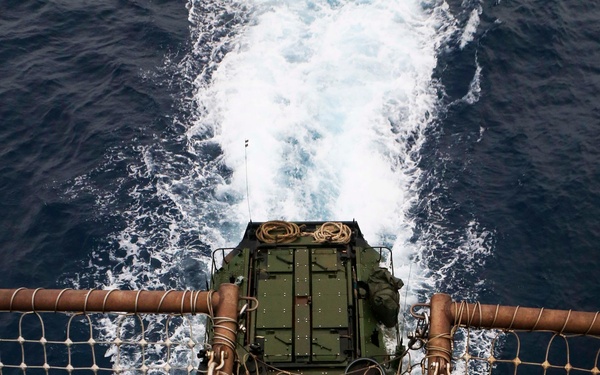 USS Ashland departs with 31st MEU elements