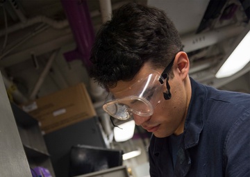 Nightly oil and water check aboard USS Bonhomme Richard