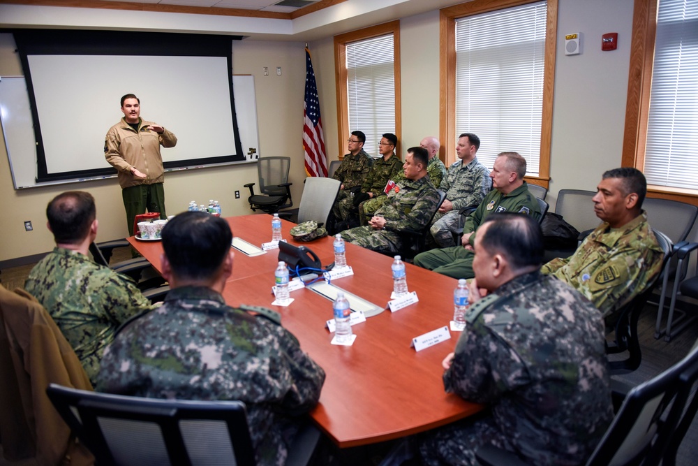 DV Visit to USS Carl Vinson