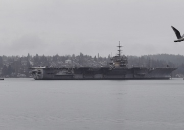 Decommissioned USS Independence Begins its Journey to Brownsville, Texas for Dismantling