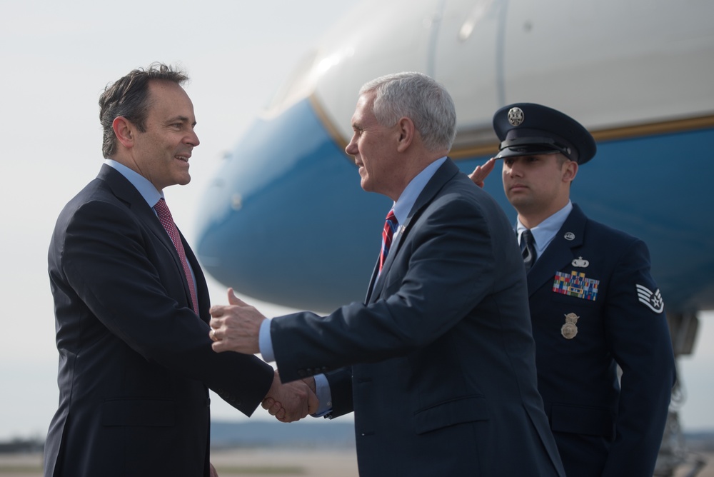 Vice president arrives at Kentucky Air Guard Base