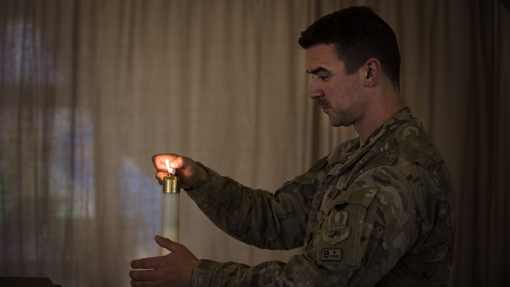 Kandahar chaplain provides services, counseling