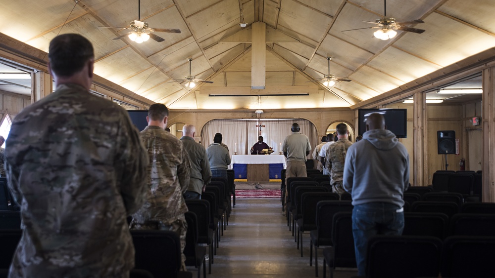 Kandahar chaplain provides services, counseling