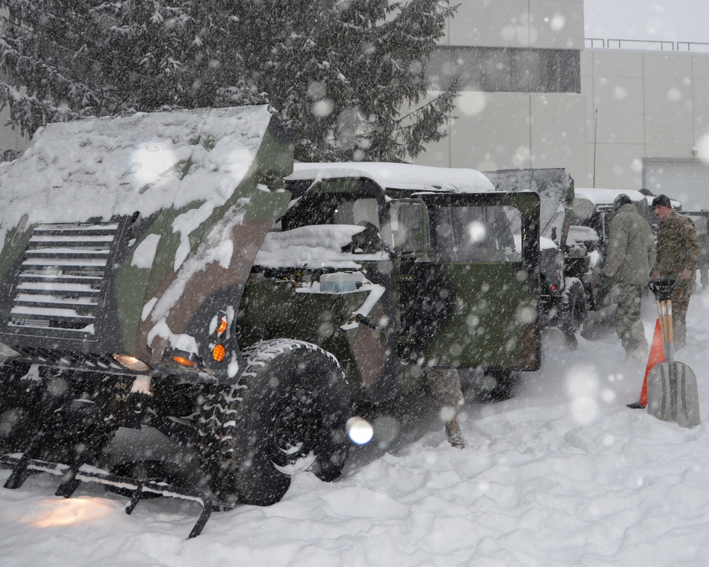 NY Soldiers ready for snow detail