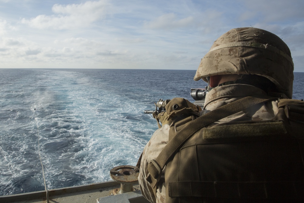 U.S. and French Marines broaden weapon knowledge