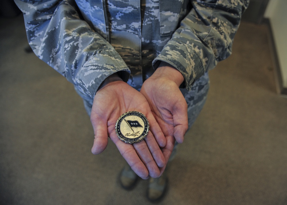 AF surgeon general visits Kirtland medics