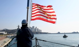 USS Wayne E. Meyer Arrives in Busan, Republic of Korea