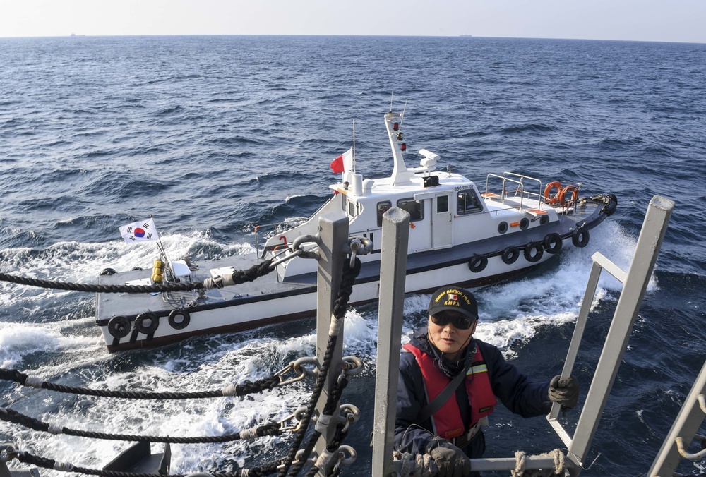 USS Wayne E. Meyer Arrives in Busan, Republic of Korea