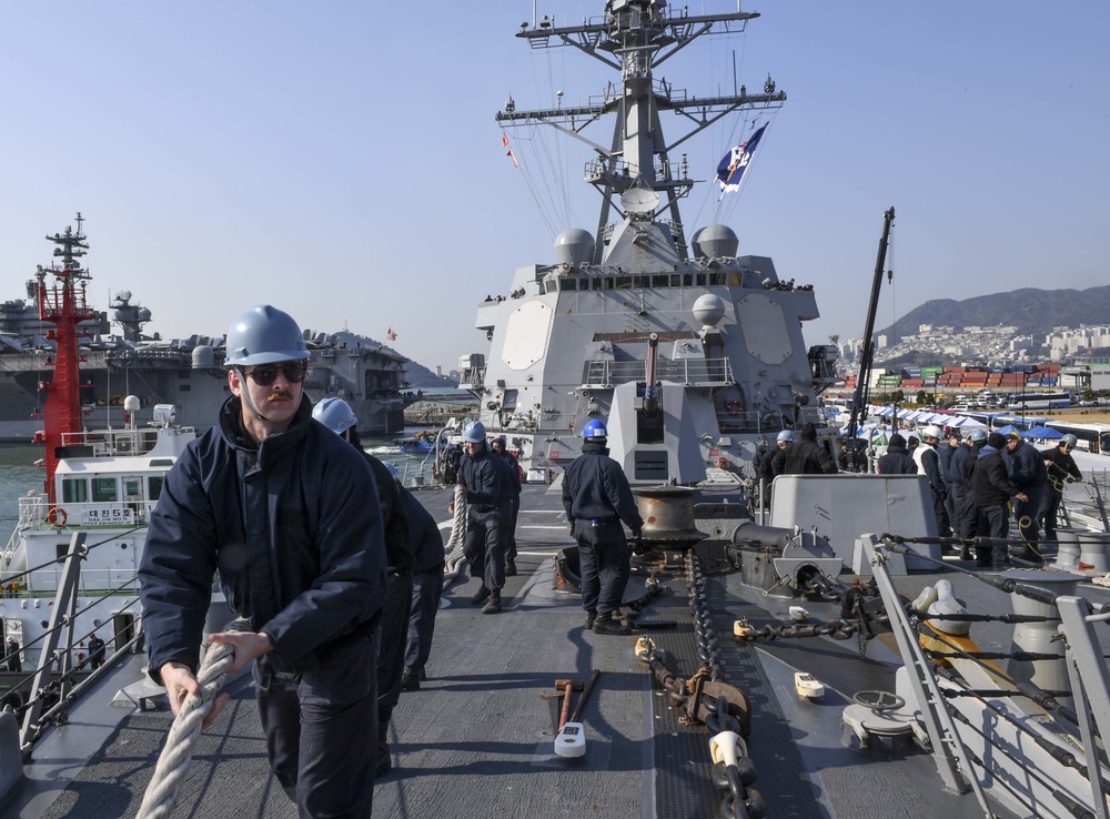 USS Wayne E. Meyer Arrives in Busan, Republic of Korea