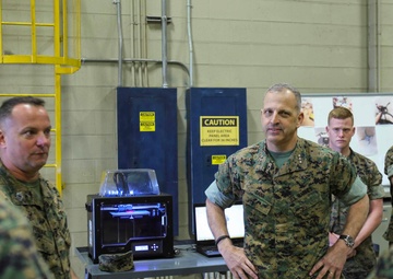 Lt. Gen. Dana meets Marine Corps robot