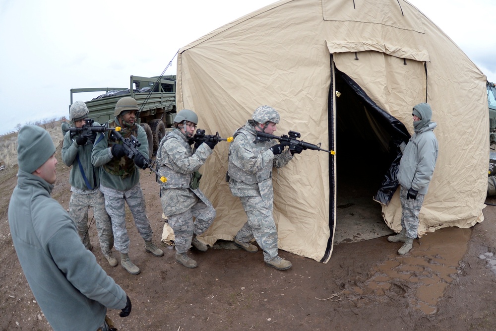 729th ACS holds pre-deployment skills training exercise