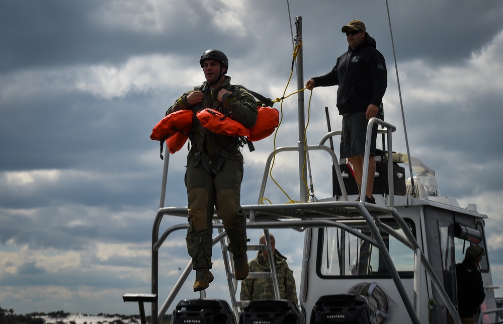 SERE conducts water survival training