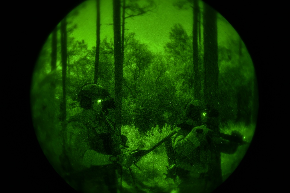 EOD Air Commandos conduct night training