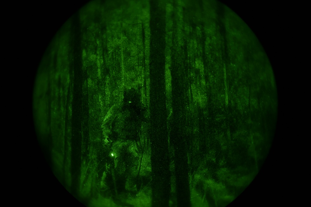 EOD Air Commandos conduct night training