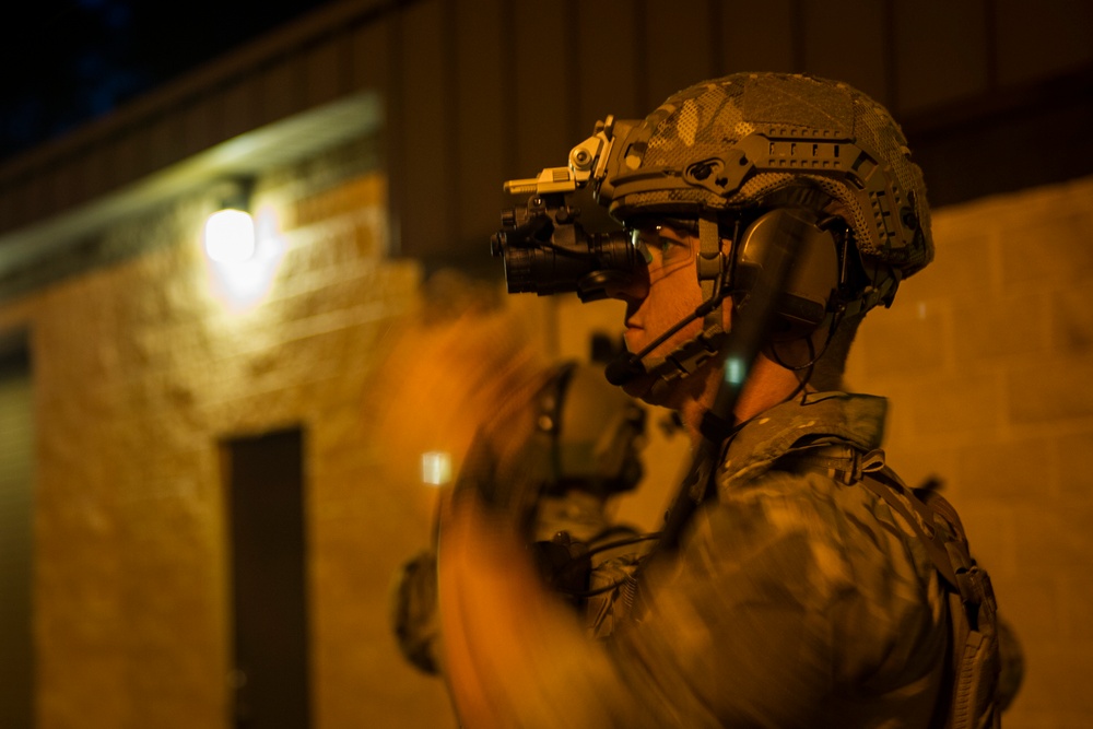 EOD Air Commandos conduct night training