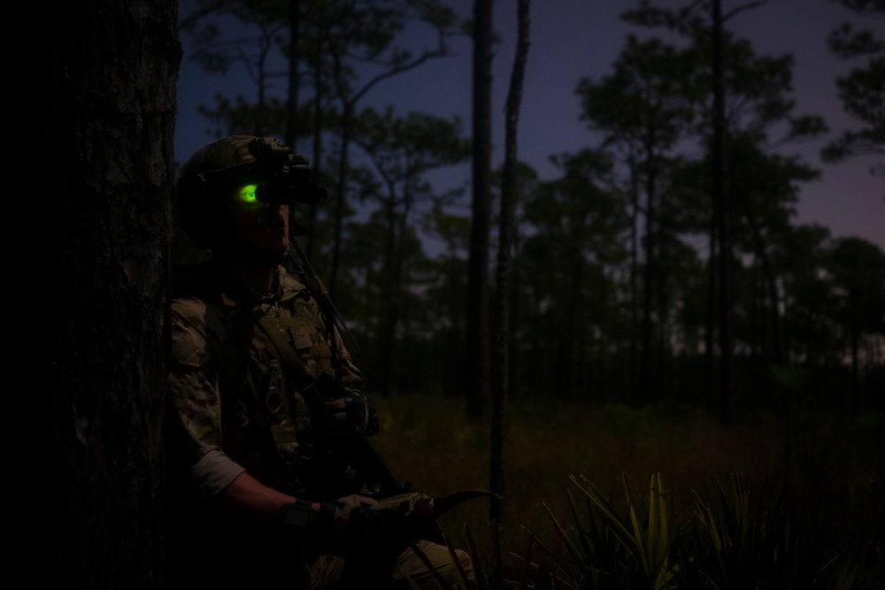 EOD Air Commandos conduct night training