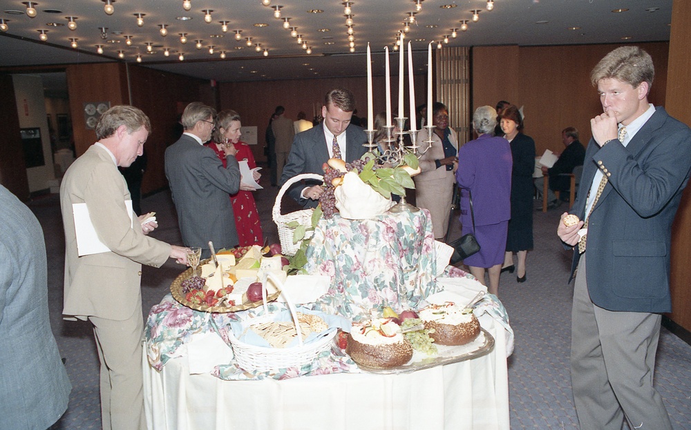 Roskens - End Hunger Awards 1990