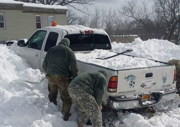 New York Army Guard Soldiers digging out in Utica