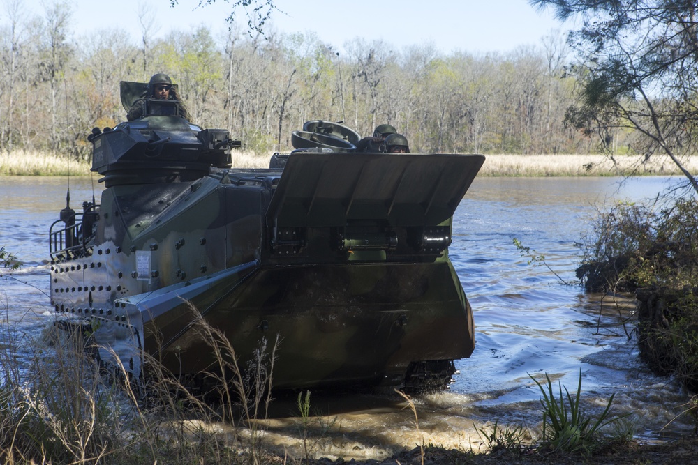 2nd Assault Amphibian Battalion River-Crossing Exercise