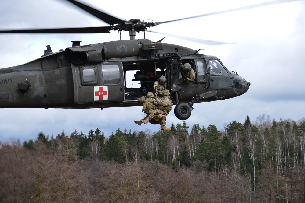 1-2CR MEDEVAC Training