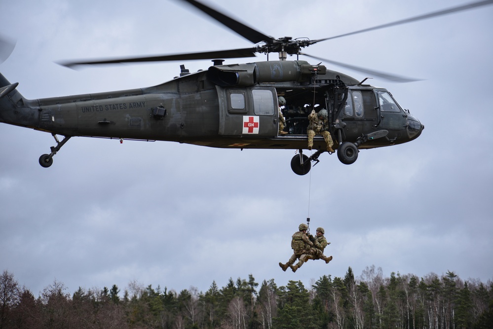 1-2CR MEDEVAC Training