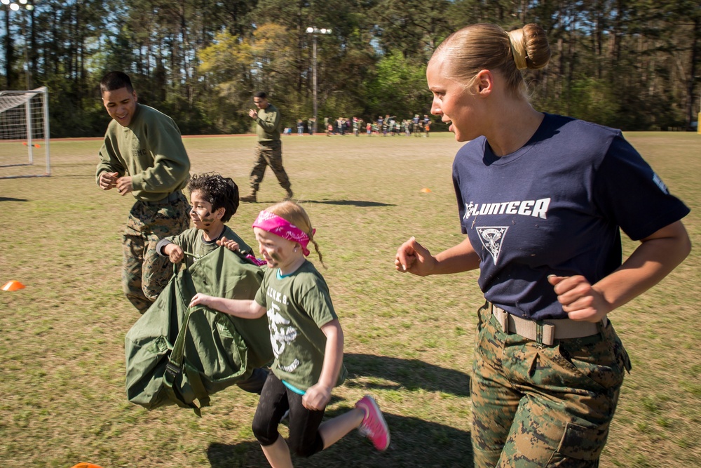Air station Marines give back to community