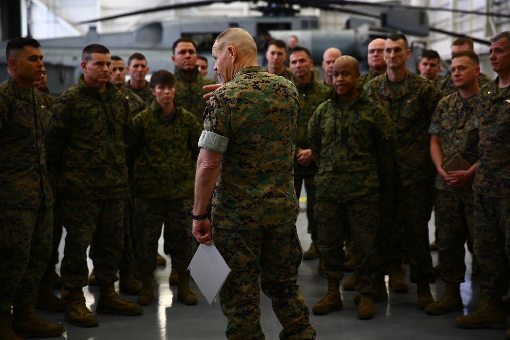 Commandant of the Marine Corps visits 2nd MAW Marines