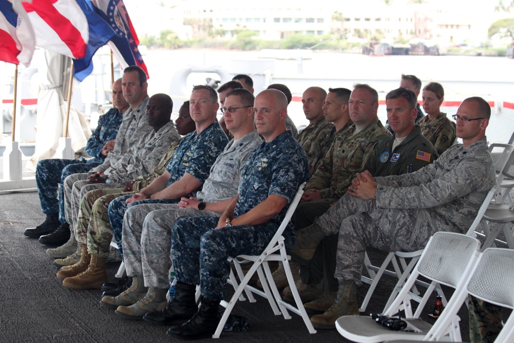 U.S. Pacific Command graduates joint qualified officers from inaugural satellite course