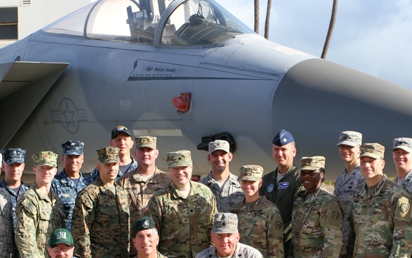 U.S. Pacific Command graduates joint qualified officers from inaugural satellite course