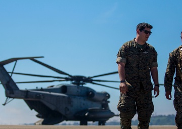 Security Platoon, 5th Marines Participate in Fast-Rope Exercise