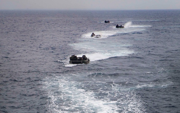 USS Ashland departs with 31st MEU elements