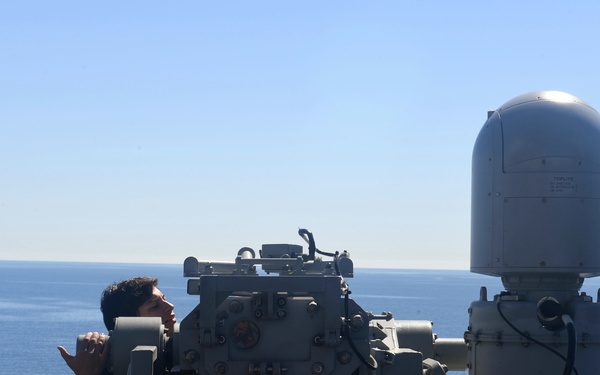 Mark 38 Mod 2 25mm machine gun