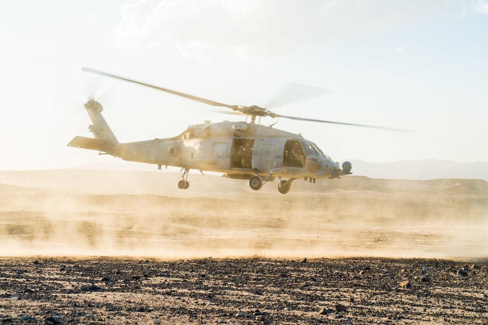 HSC-85 Desert Landing