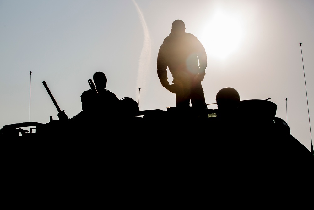 U.S. and ROK Amphibious Assault Vehicles attacks the shores of Dogu Beach