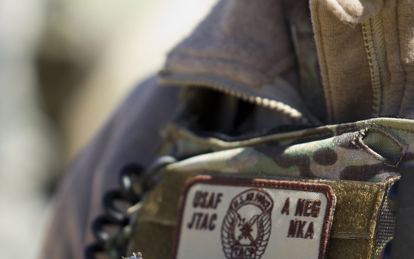 Airmen, Soldiers, Marines practice close air support at WAREX-78-17-01