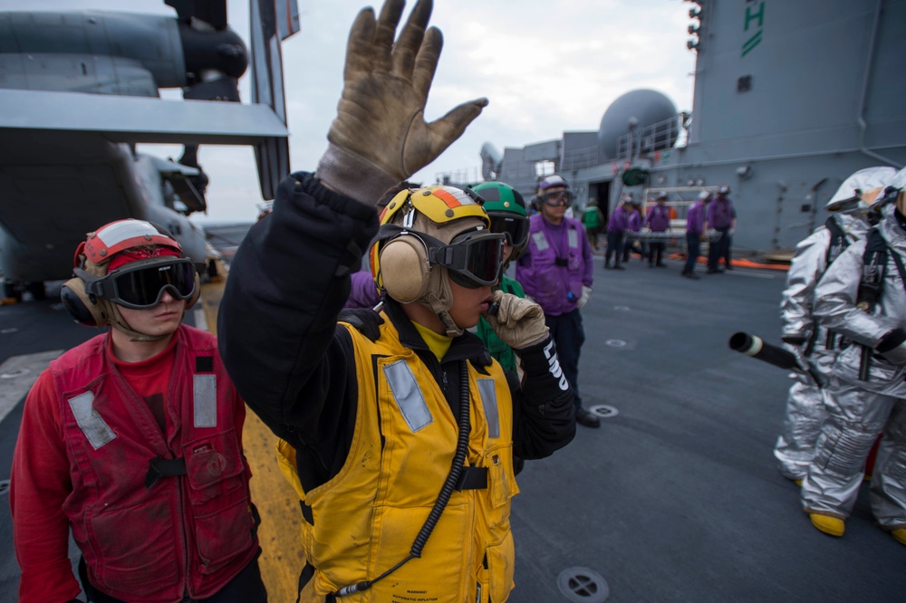 USS Bonhomme Richard (LHD 6) flight deck firefight training